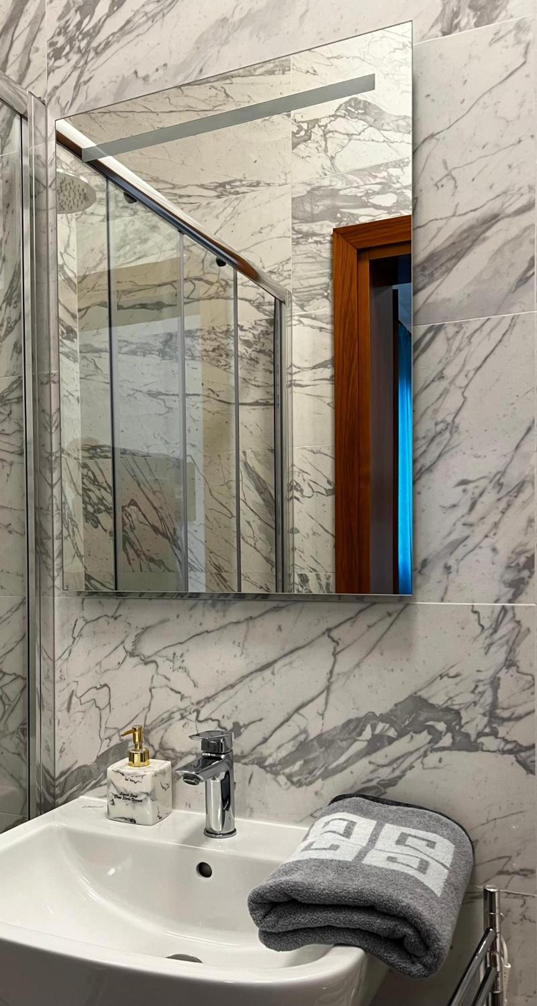 TINTORETTO 1 CON TERRAZZA SOPRA IL TETTO, 3 bagni, 3 grandi camere da letto, SUPER NUOVO Venesia Bagian luar foto