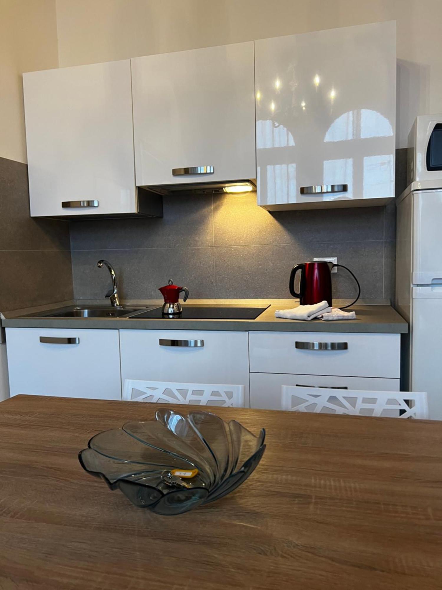 TINTORETTO 1 CON TERRAZZA SOPRA IL TETTO, 3 bagni, 3 grandi camere da letto, SUPER NUOVO Venesia Bagian luar foto