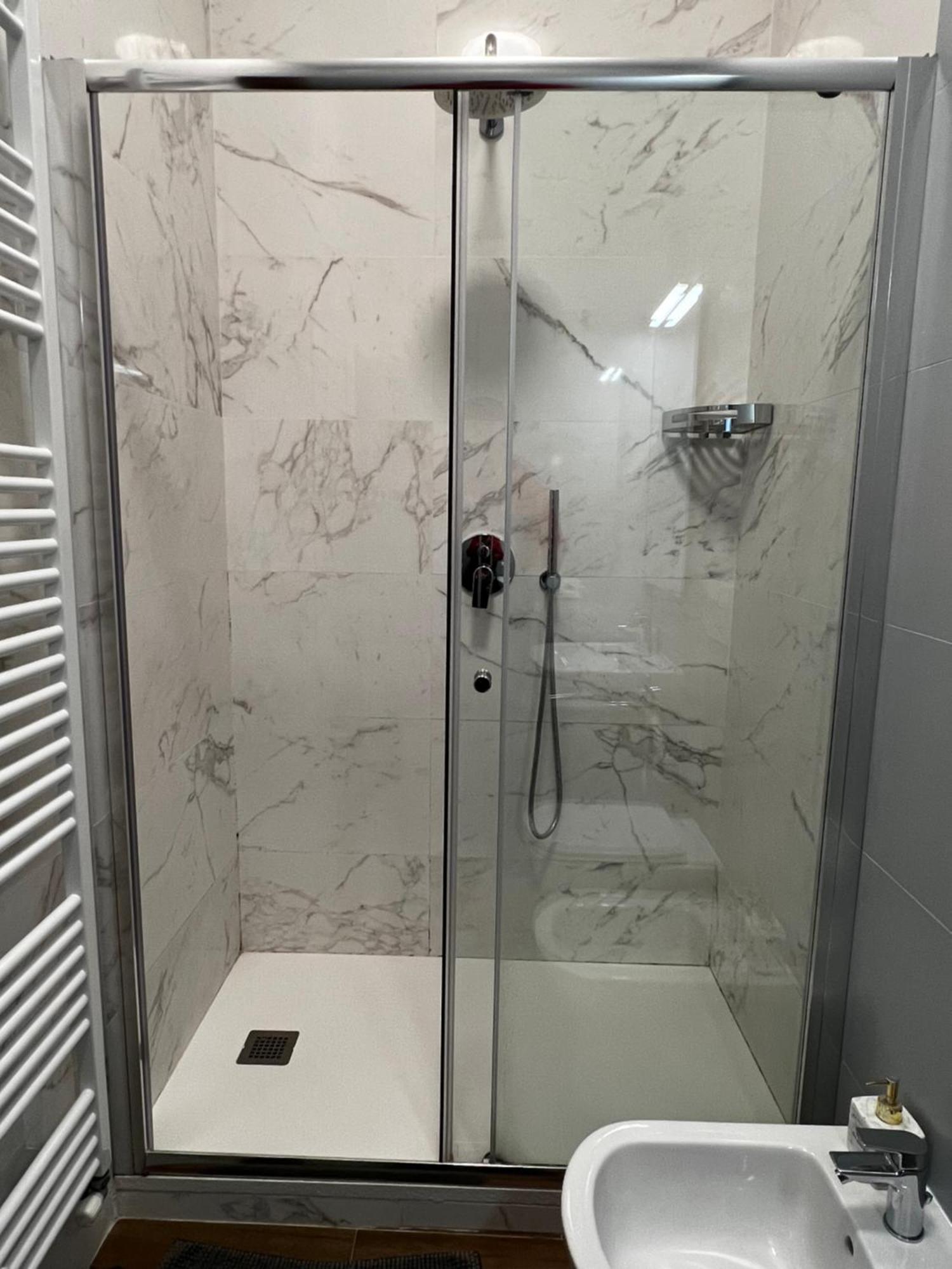TINTORETTO 1 CON TERRAZZA SOPRA IL TETTO, 3 bagni, 3 grandi camere da letto, SUPER NUOVO Venesia Bagian luar foto
