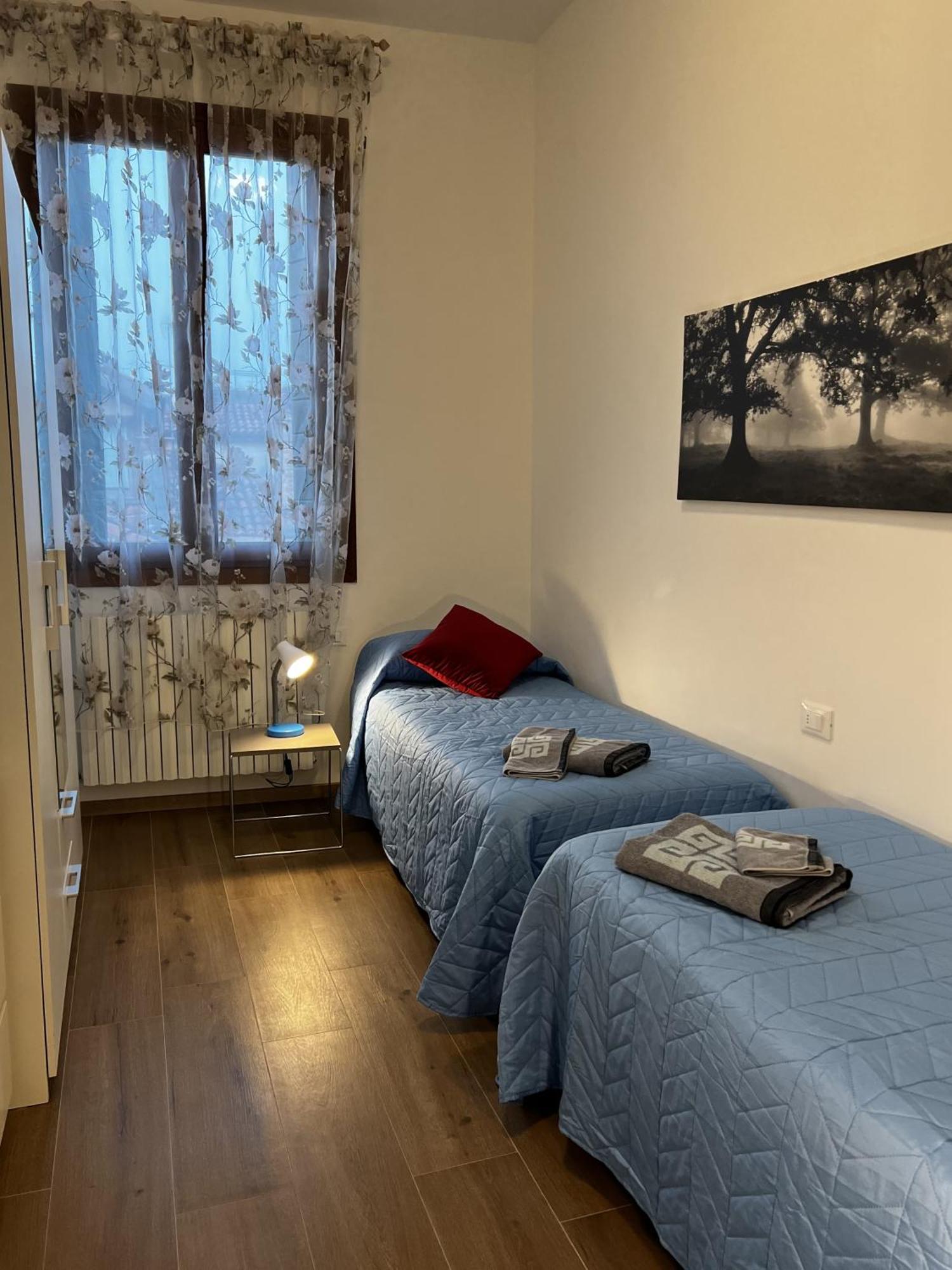TINTORETTO 1 CON TERRAZZA SOPRA IL TETTO, 3 bagni, 3 grandi camere da letto, SUPER NUOVO Venesia Bagian luar foto