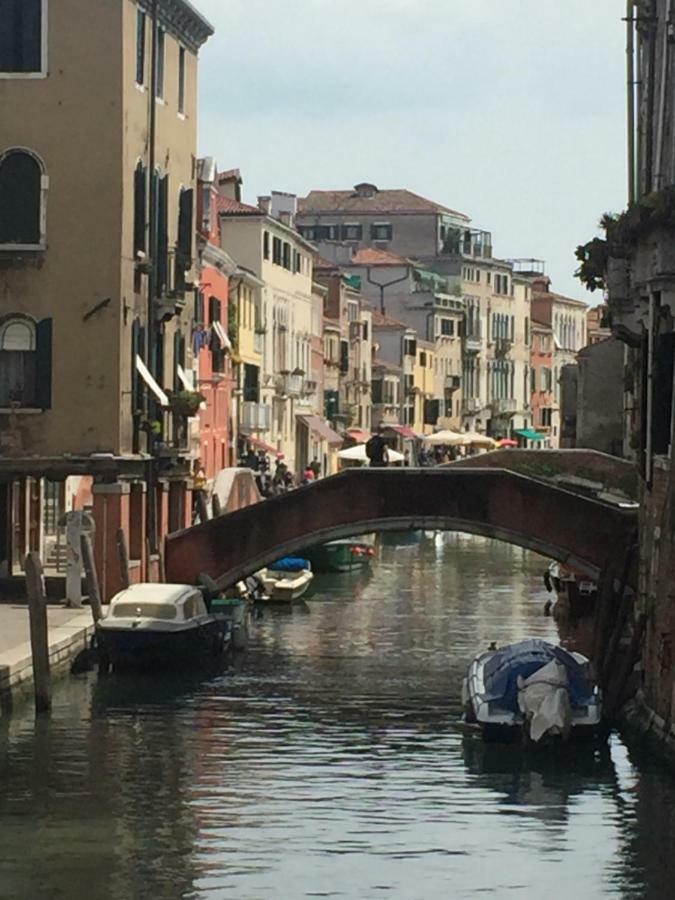 TINTORETTO 1 CON TERRAZZA SOPRA IL TETTO, 3 bagni, 3 grandi camere da letto, SUPER NUOVO Venesia Bagian luar foto