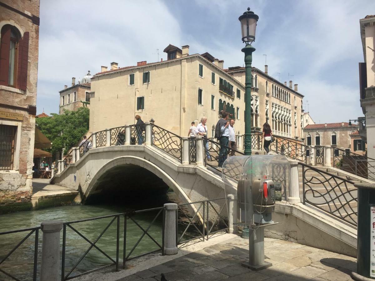 TINTORETTO 1 CON TERRAZZA SOPRA IL TETTO, 3 bagni, 3 grandi camere da letto, SUPER NUOVO Venesia Bagian luar foto